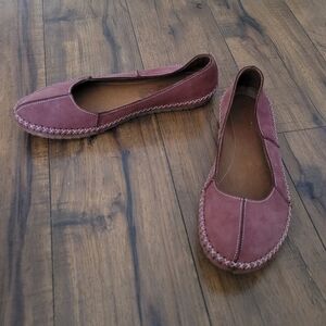 Souls of Africa - Burgundy Suede Loafers‎